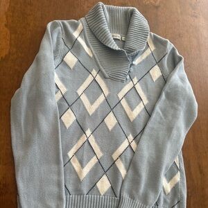 Liz Claiborne argyle light blue and white sweater